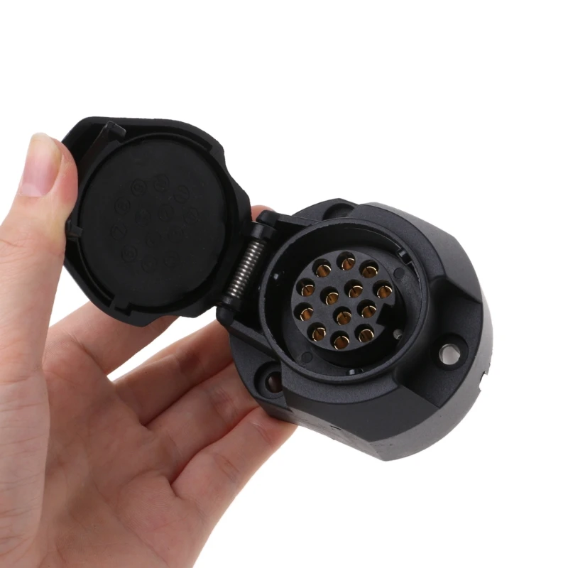 

2019 New Universal 13 Pin To 7 Pin Euro Caravan Socket Plug Connector Adapter Plug Towbar