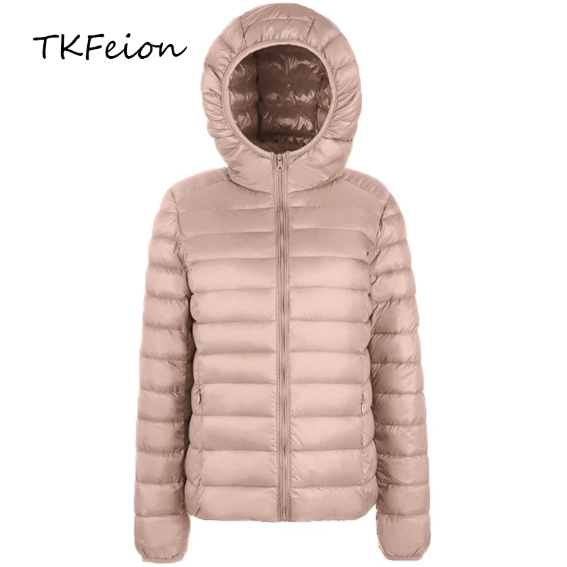 

2018 Autumn Winter Womens Short Duck Down Coats with Cap Ladies Slim Jackets Light Thin Style Long Sleeve Female Hooded Jackets