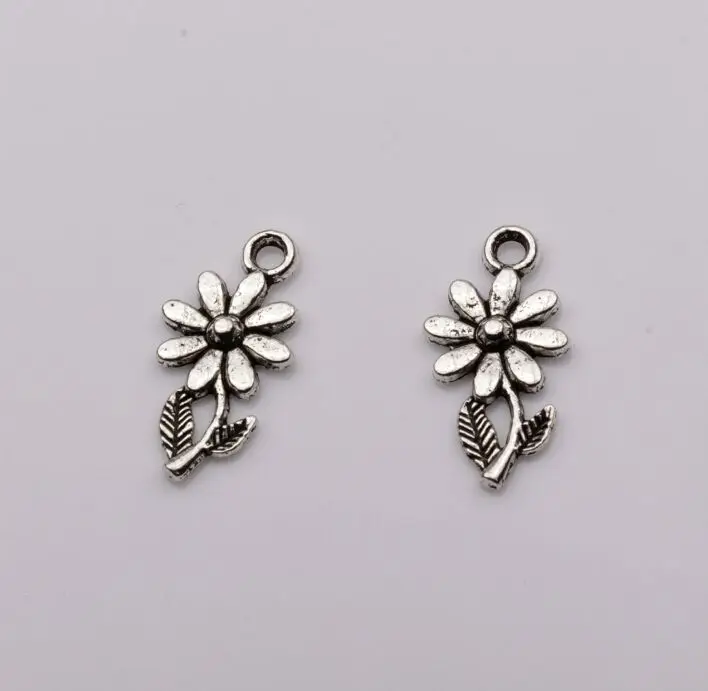 

60pcs Antiqued Silver Alloy Daisy Charms 20x12mm (3085)