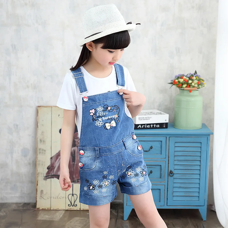 Одежда для маленьких мальчиков и девочек новые летние корейские джинсовые шорты с подтяжками для девочек 6-7-8-10-12-13 лет