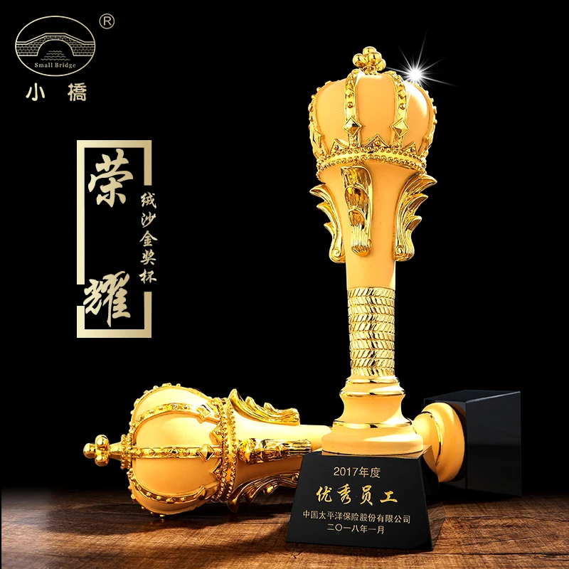 

Championship glory crystal Gold-plated resin trophy custom-made originality trophy To make the lettering crystal figurines