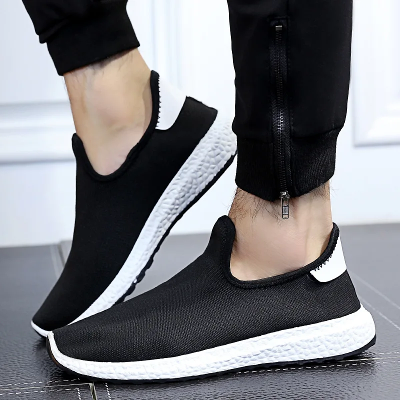 

In the spring of 2017, it is strongly recommended that new fashion leisure and comfort of men's shoes on foot