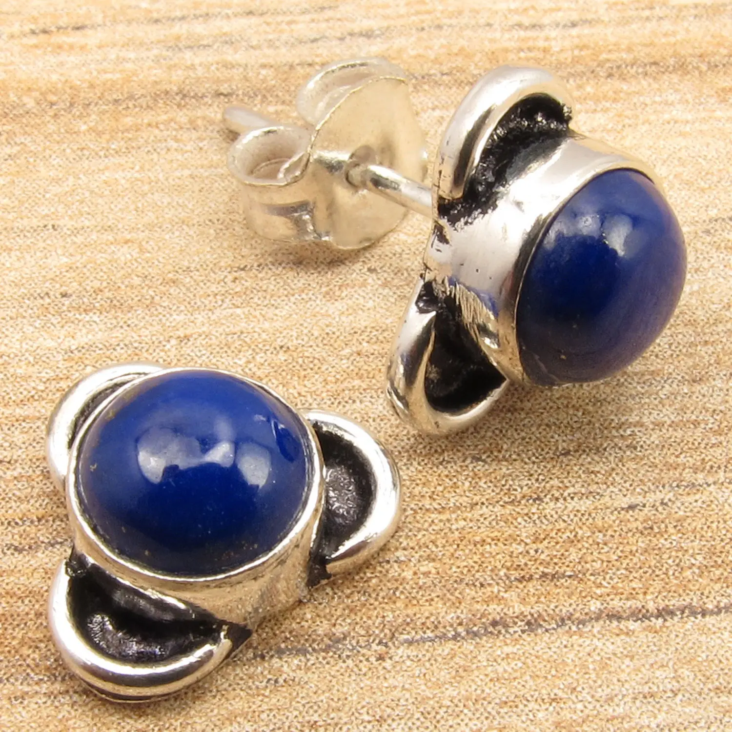 

Silver Overlay Fiery NAVY BLUE LAPIS LAZULI LIGHTWEIGHT Stud Post Earrings