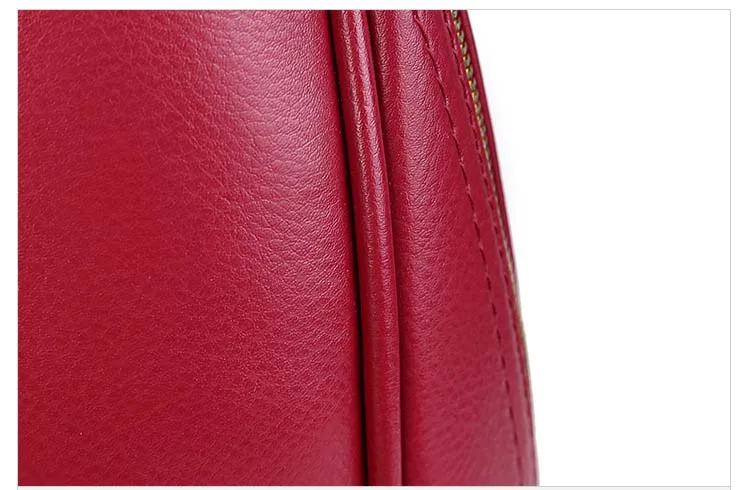 2536674837_352135658