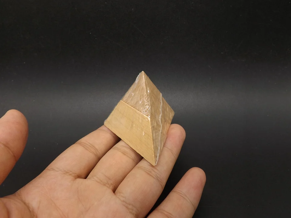 B229-Pyramid (1)