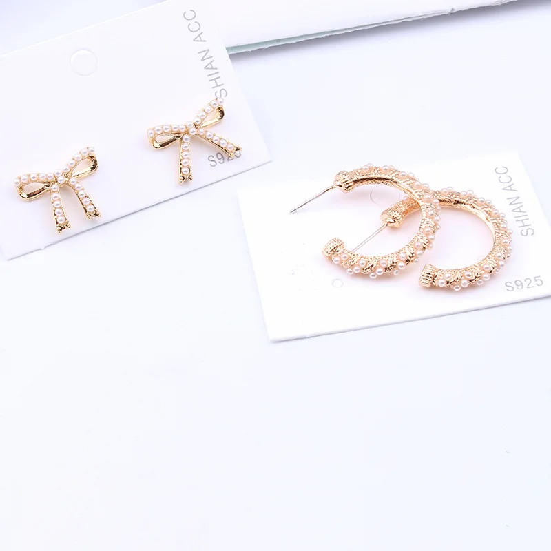 

Student Ear Nails Female Sweet and Lovely Pearl Earrings Handmade Korean Edition Simple Personality New Stud Earring