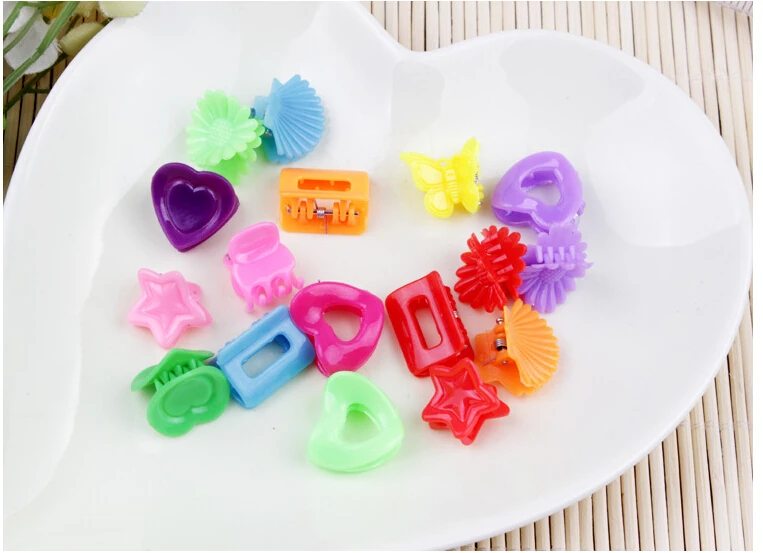 

10pcs/lot Cute kids Small hair claws Crown hair accessories Princess girls hair clips Hot-sale Barrette Top-end Hairgrips Basin