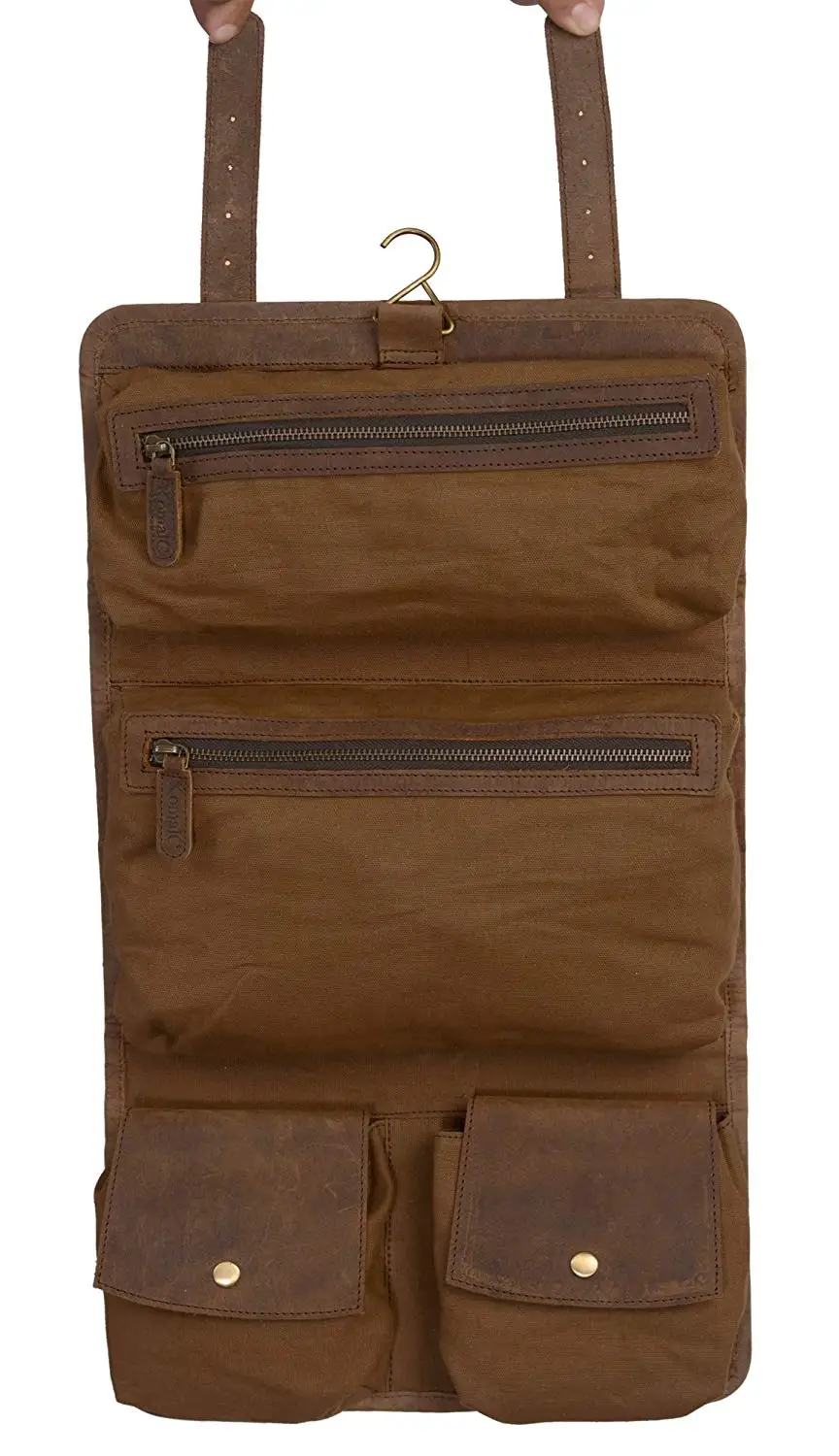 

Genuine Leather Hanging Toiletry Bag Travel Dopp Kit Sleek vintage Can be used as a hanging toiletry bag or a flat lying one