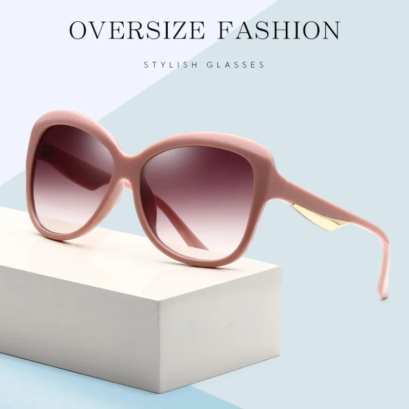MIZHO Fashion 2019 Style Gradient Star Sunglasses Women Retro Brand Design Butterfly Sun Glasses Ladies Oculos De Sol 