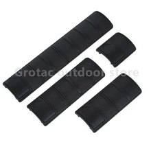 Откидная фиксирующая панель плотно защелкивается в слот, чтобы предотвратить движение крышки проверки скольжения