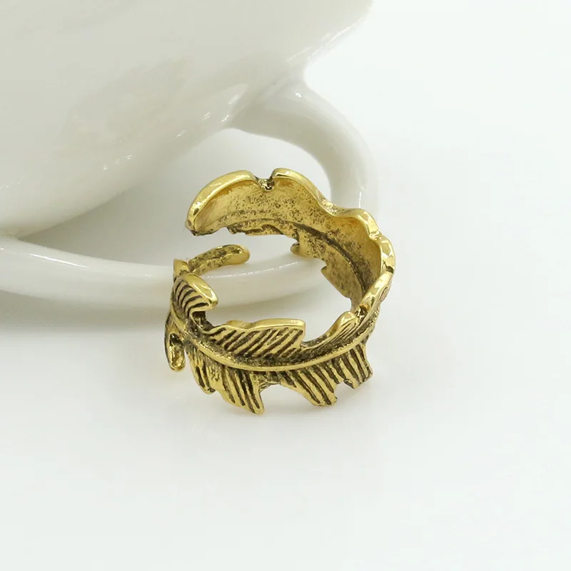 Sale Women Simple Open Design Leaf Feather Ring Personality Female Flower Rings Fashion Wedding Jewelry