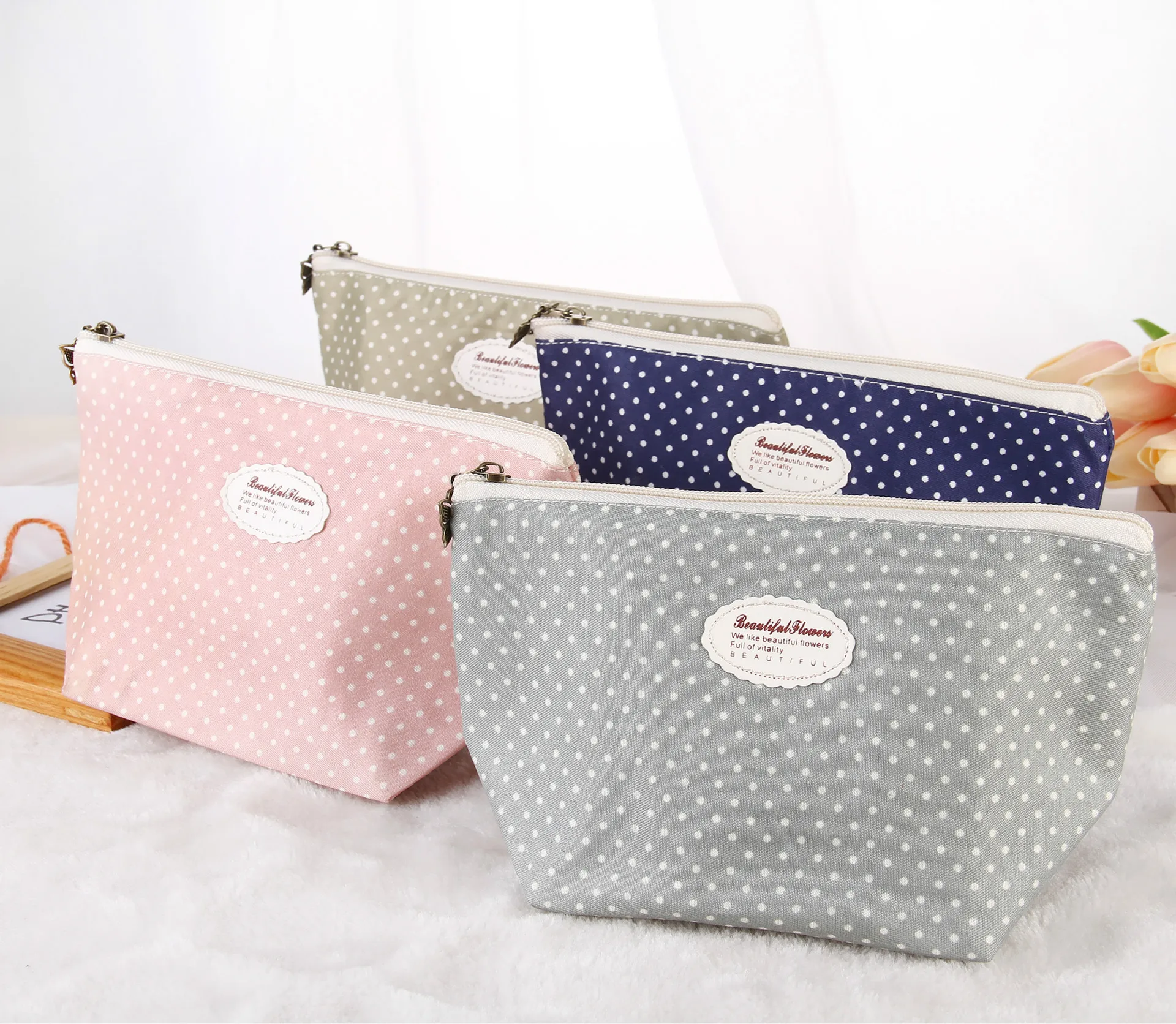 

Fashion Simple Portable Travel Cosmetic Bag Makeup Case Pouch Toiletry Wash Organizer Small Cosmetic Bag Necessaries