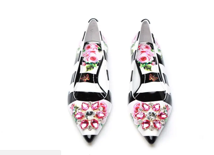 

2019 Spring Rose Print shoes Woman Floral Printing Leather Shoes Pointed Toe Crystal Low Heel Shoes Girls Wedding Zapatos Mujer