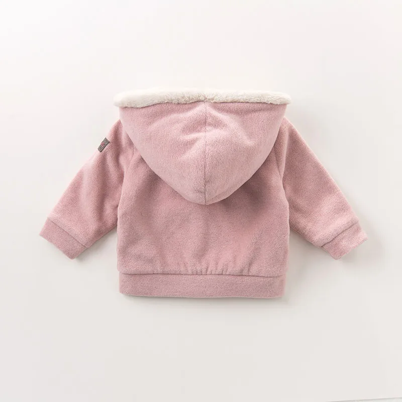 DB5975_0018_6Y3A4750