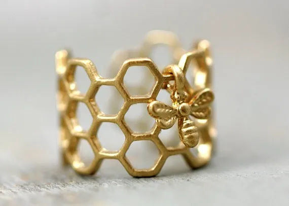 

New Trendy Bee with Honeycomb Ring Gold Silver Color Fashion Bee Promose Rings For Women