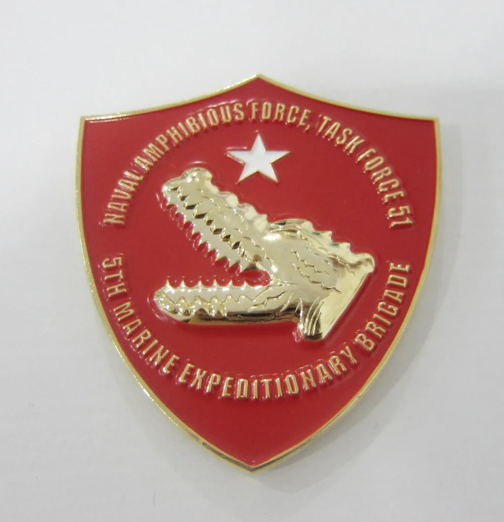 

Factory direct and personalized red coin carved crocodile logo coin