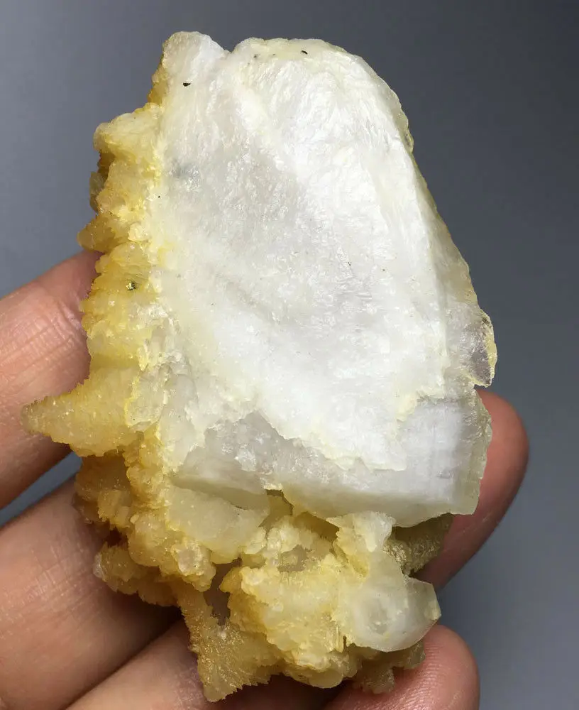 66 г натуральный идеальный флюорит образец минерала подарки на выпускной
