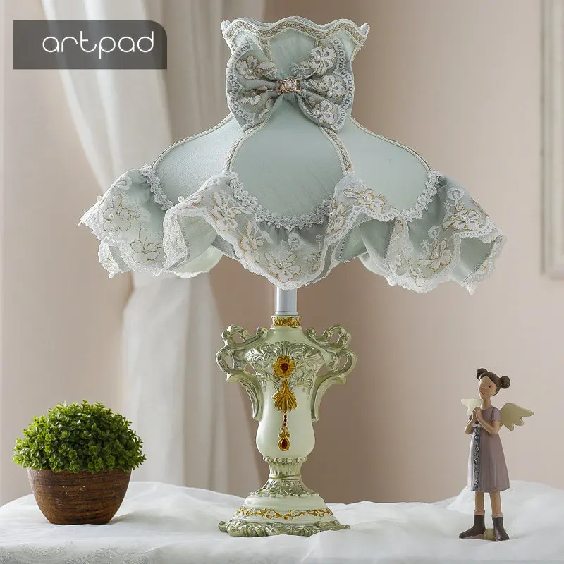 Artpad الكورية نمط منضدة مصابيح طاولة لغرفة النوم زهرة الدانتيل النسيج الظل الأميرة فتاة الاطفال LED سطح المكتب مصباح المنزل تركيبات