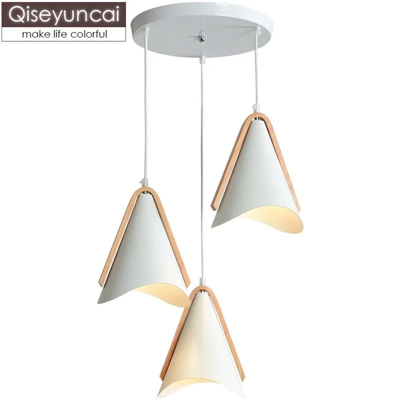 

Qiseyuncai Modern minimalist imitation wood three-head combination restaurant chandelier creative bar iron art diamond lighting