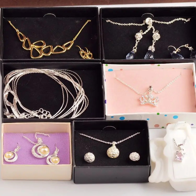 AVON Avon brand factory outlets box 