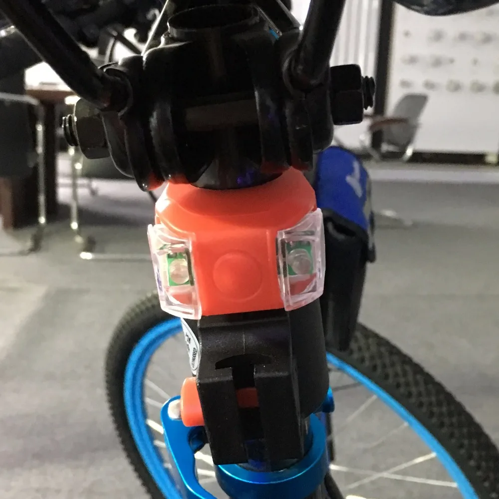 1 шт. велосипедная силиконовая лампа Безопасный светодиодный велосипедный стробоскоп задний колесный спиц светильник велосипедный вспышка светильник передний руль велосипеда светильник