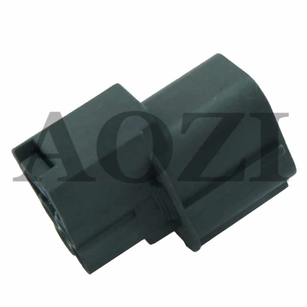 DJ7048-2-11_6