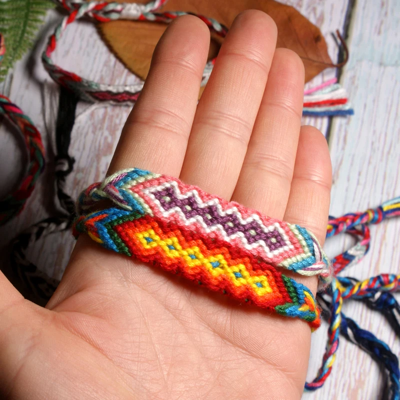 How to Make Beaded Bracelets: 25 Bead Bracelet Patterns