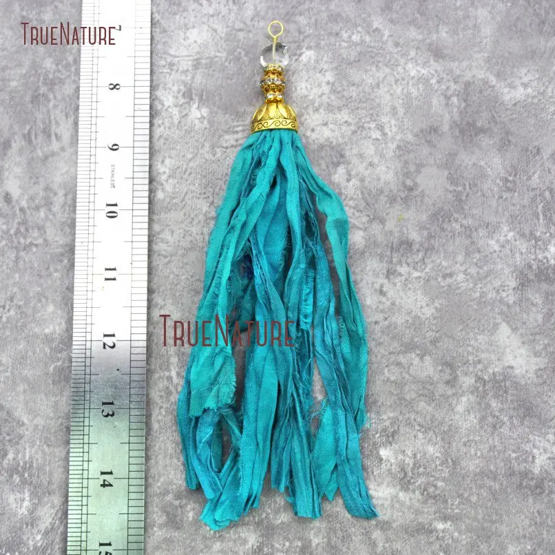 20181129-PM20066-Half Moon Tassels Silk Sari Antique Gold Pendant