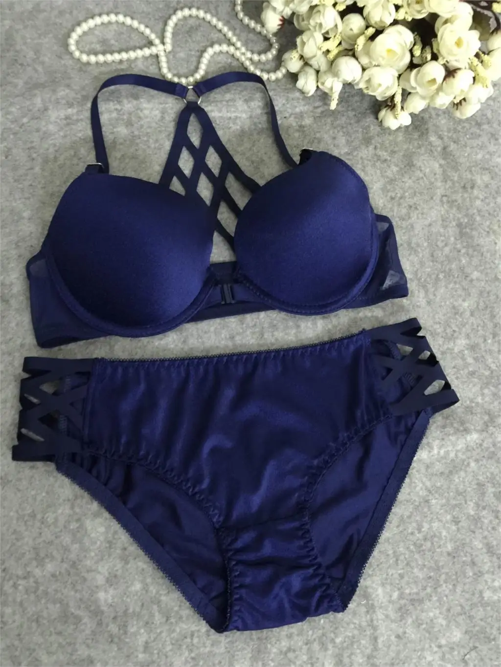 Japanese Sexy VS bra front buckle beauty back solid glossy sexy young girl underwear set push up women bra set