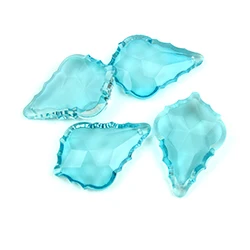 38mm Colorful 60pcs Maple Leaf Shape Crystal Chandelier Prisms Lamp Door Pendant Crystals for Crystal Garlands - Цвет: aquamarine