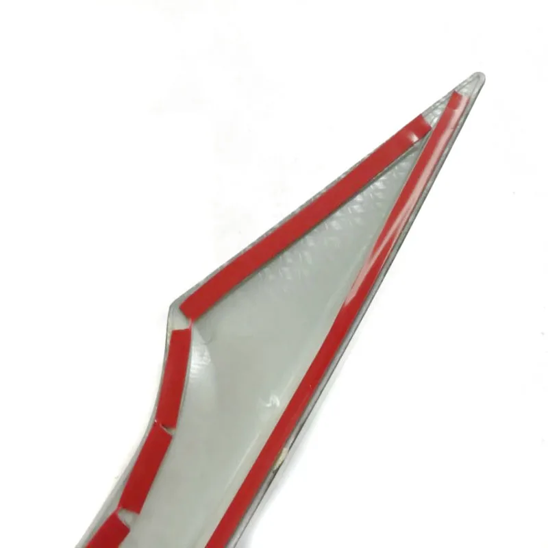 (4)
