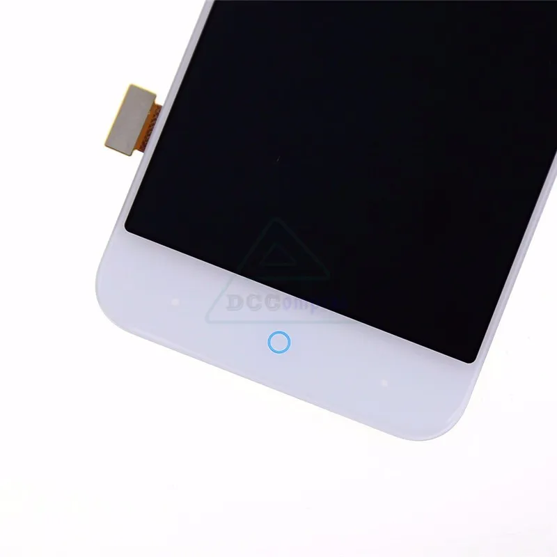 ZTE Blade S6 (3)