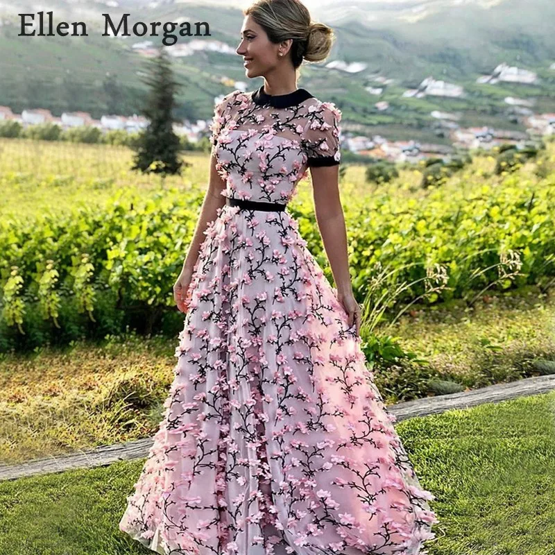 

Saudi Arabia Pink Evening Dresses 2019 Closed Back 3D Flowers Short Sleeves Floor Length Elegant Formal Party Gowns for Women