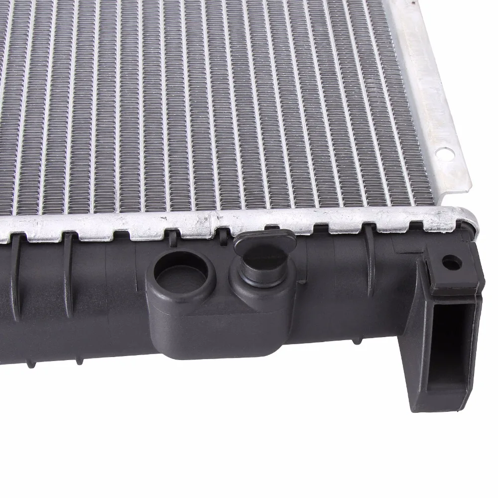 Автомобильный радиатор для воды радиатора для BMW 5er Touring 528 92 98 E39 M52 MT 520i 523i 528i 1740695689 701 699 154