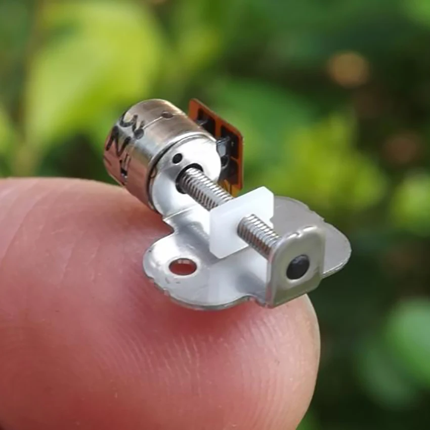 

1PC slide Screw stepping motor 2-phase 4-wire DC 3V-5V 40ohm micro stepper motor sliding table miniature DC Motors