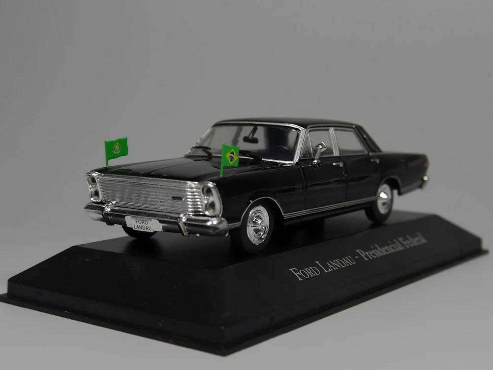 

Auto Inn - ixo 1:43 Ford Landau Presidencial Federal Diecast model car