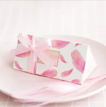 

100Pcs Creative Pink Feather Wedding Favors Candy Boxes Party Supplies Gift Box Bomboniera Giveaways Sugar Chocolate Box