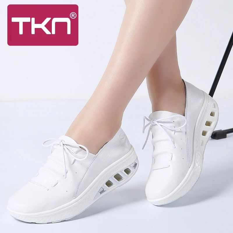 

TKN 2019 Autumn Women Sneakers Shoes Genuine Leather Women Lace Up Flats Platform Shoes Chaussures Femme Shoes Woman 7688