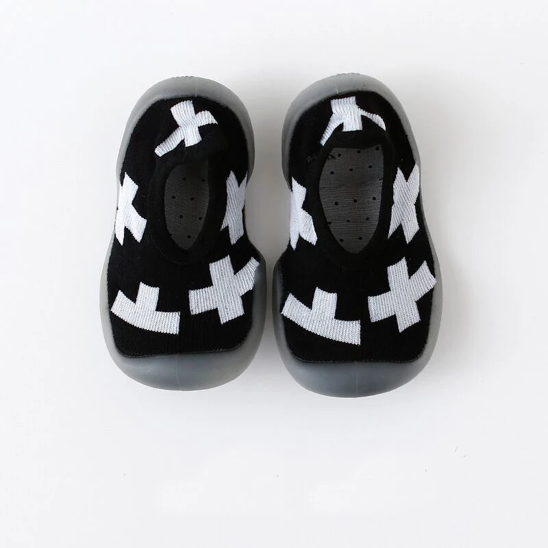 Детские носки для новорожденных; носки-тапочки; нескользящие полосатые носки с резиновой подошвой; прогулочные носки для малышей; тапочки для маленьких мальчиков и девочек - Цвет: Black cross