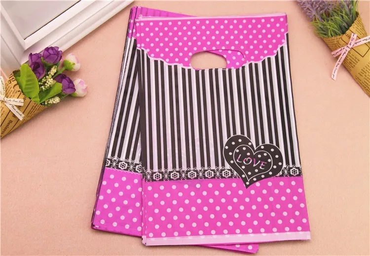 gift bags (128)
