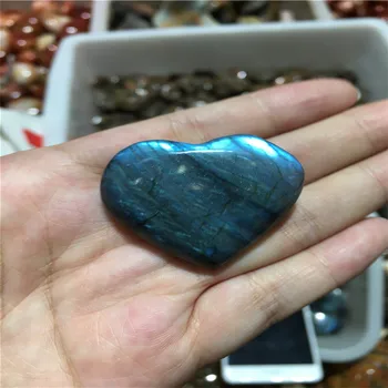

2pcs Natural blue light pulls the core of the stone