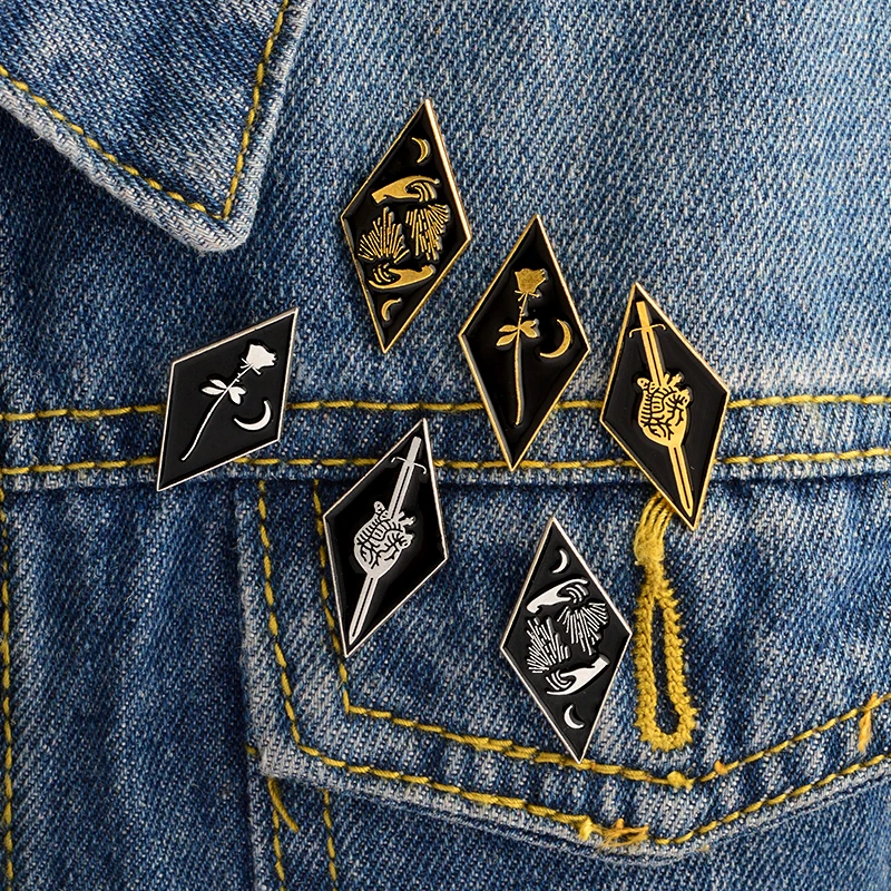 

Miss Zoe 3pcs/set Knife Hand Rose Moon Sword Heart Gothic Enamel Pins Badge Denim Jacket Jewelry Gifts Brooches for Women Men