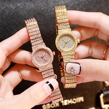 

Luxury Women Watches Fashion Elegant Magnet Buckle Vibrato Purple Ladies Wristwatch 2019 New Starry Sky Roman Numeral Gift Clock