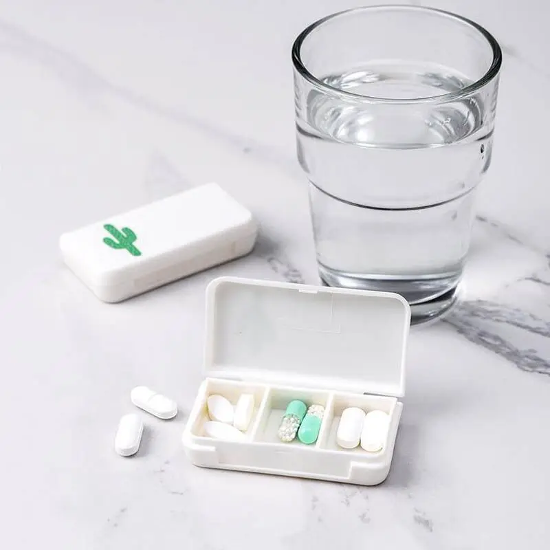 

Portable portable three-part small kit mini-pill box travel drug dispensing kit