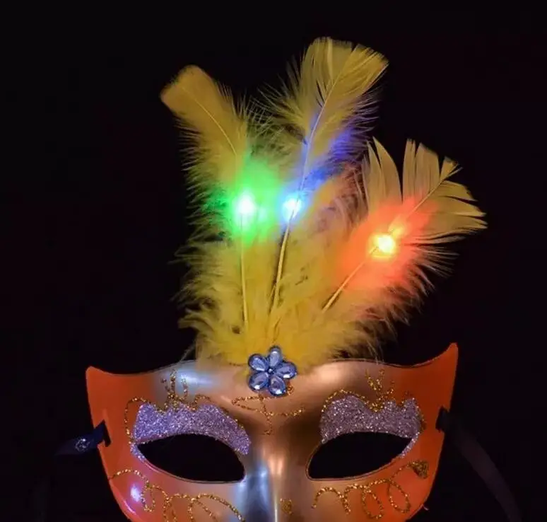 

Makeup Dance Masks Luminous Lights LED Fragrance Gold Princess Princess Feather Mask