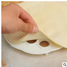 Креативная кухонная пельменница Спидер круглая Пельменная форма пельменей