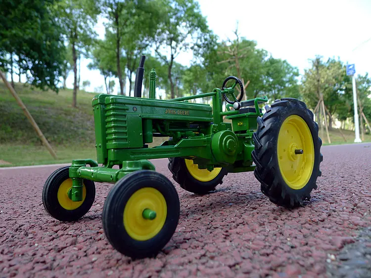 KNL HOBBY J Deere Farm tractor alloy toy car model US Security Act ERTL 1:16 Specials