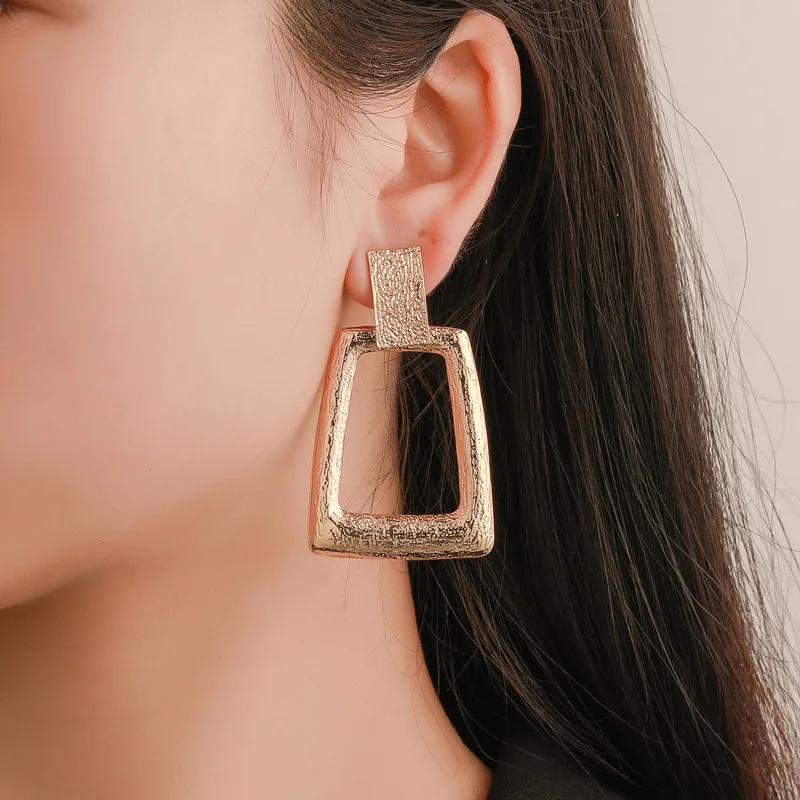 

ZCHLGR Fashion Statement Earrings 2019 Metal Geometric Earrings For Women Hanging Dangle Earrings Drop Earing Modern Jewelry