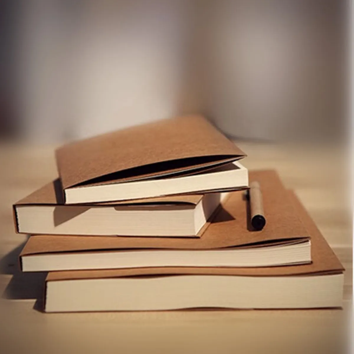 

KICUTE 32K Vintage Kraft Notebook Notepad Retro Kraft Paper Sketch Book Sketchbook for School Paiting Diary Journal Gifts