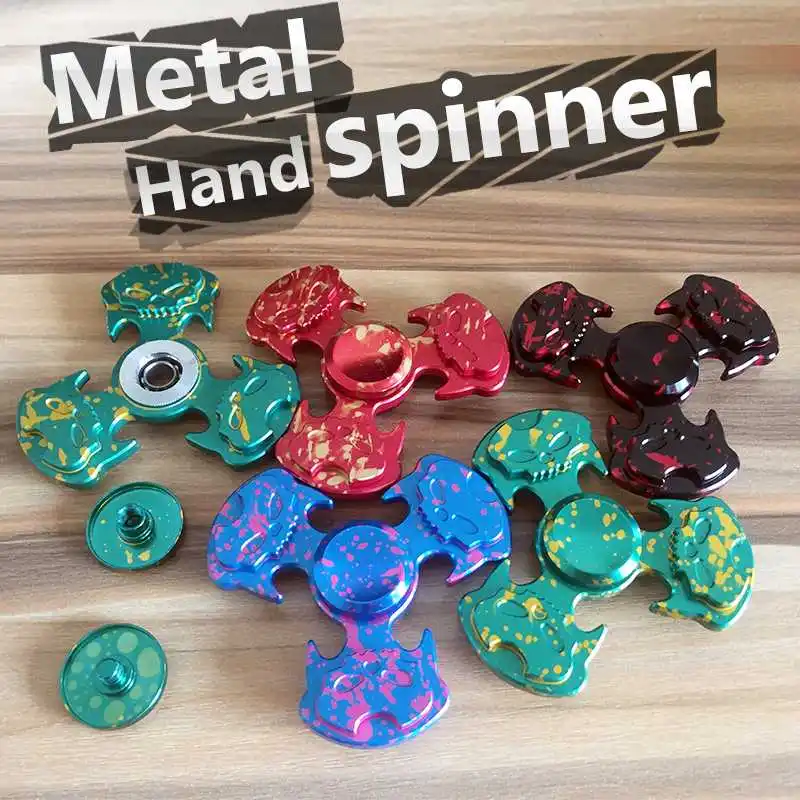 Metal Skull EDC metal tri spinner Skeleton Head Finger Hand Spiners